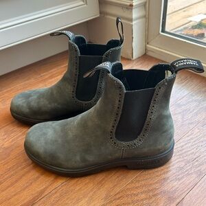 Blundstone High Top #1630 in Rustic Black